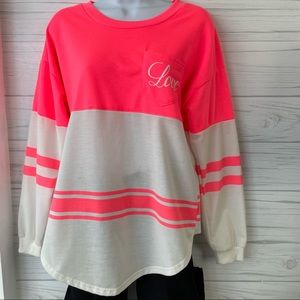Classic Rue 21 Pink & White sweat shirt.